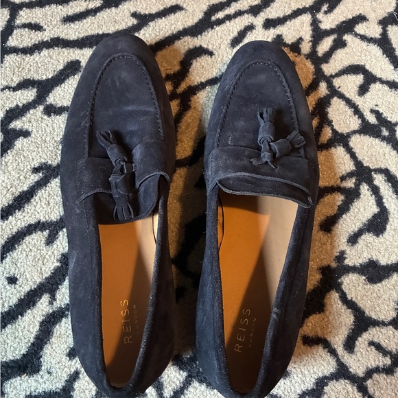 Reiss Dark Suede Navy Tassel Loafers - Picture 3 of 8